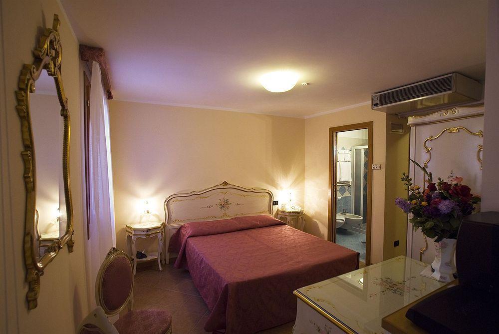 Hotel Ca' Leon D'Oro à Venise Extérieur photo